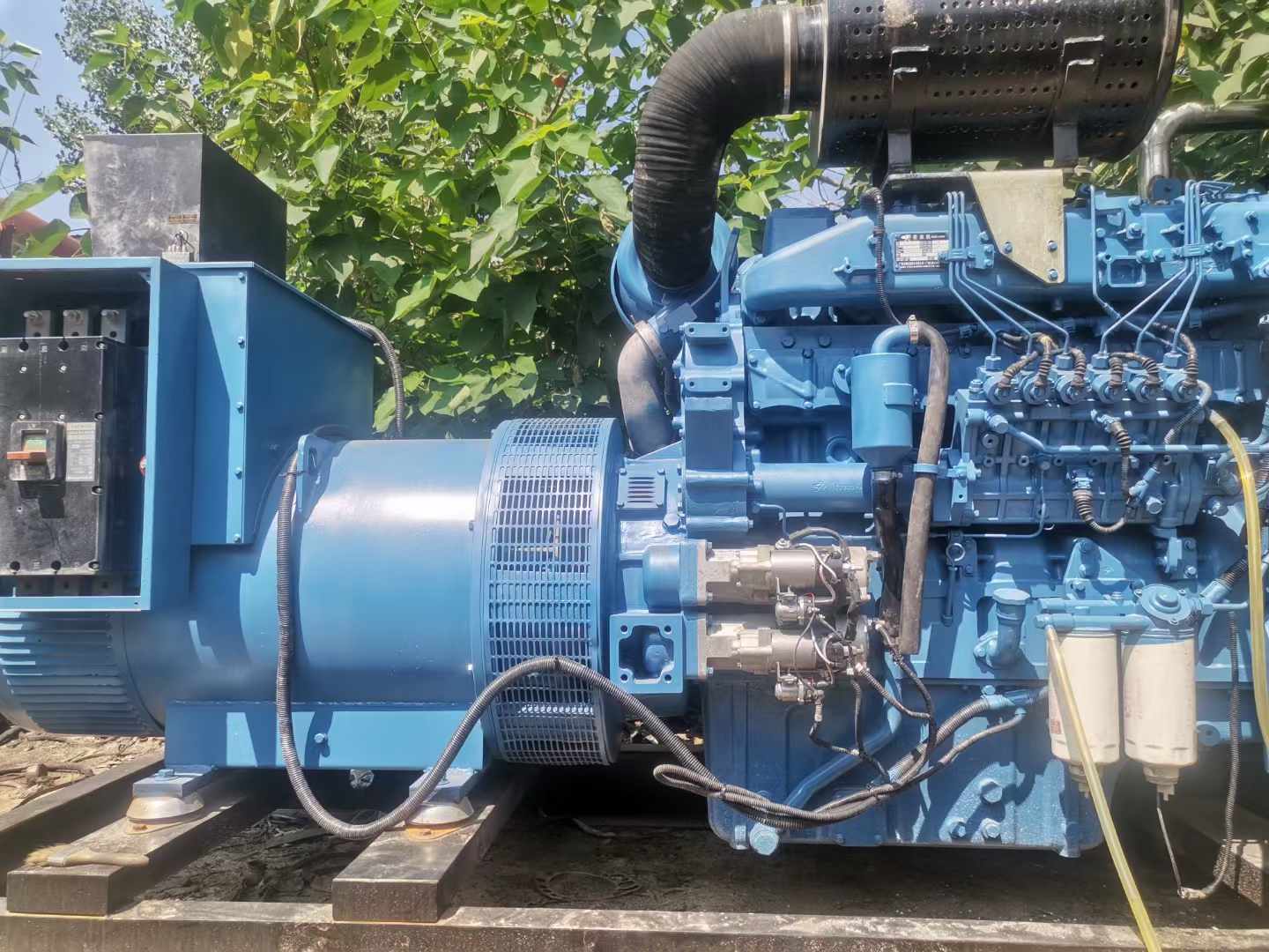 杭锦后详细说明降低 800kW 柴油发电机输出电流波动的方法